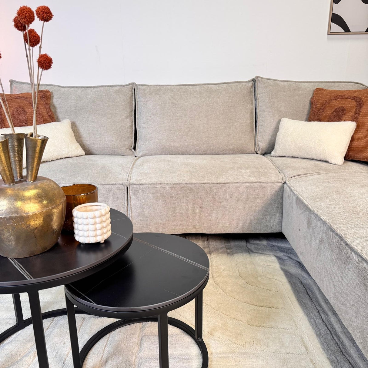 Canapé d'angle Yara avec méridienne en chenille beige - à droite 