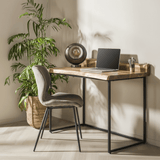 Industrieel Bureau Boomstam Acaciahout Aberdeen 110x60 cm sfeerfoto in modern interieur