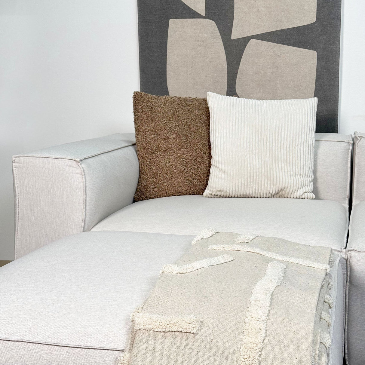 Canapé d'angle modulaire en tissu lin beige écru avec ottoman amovible - Fora 
