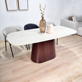 Complete Meubelset: Lea Eettafel Sintered Stone Marmerlook Travertine - Walnoot Frame + 4x Lisa Eetkamerstoelen Bouclé Grijs