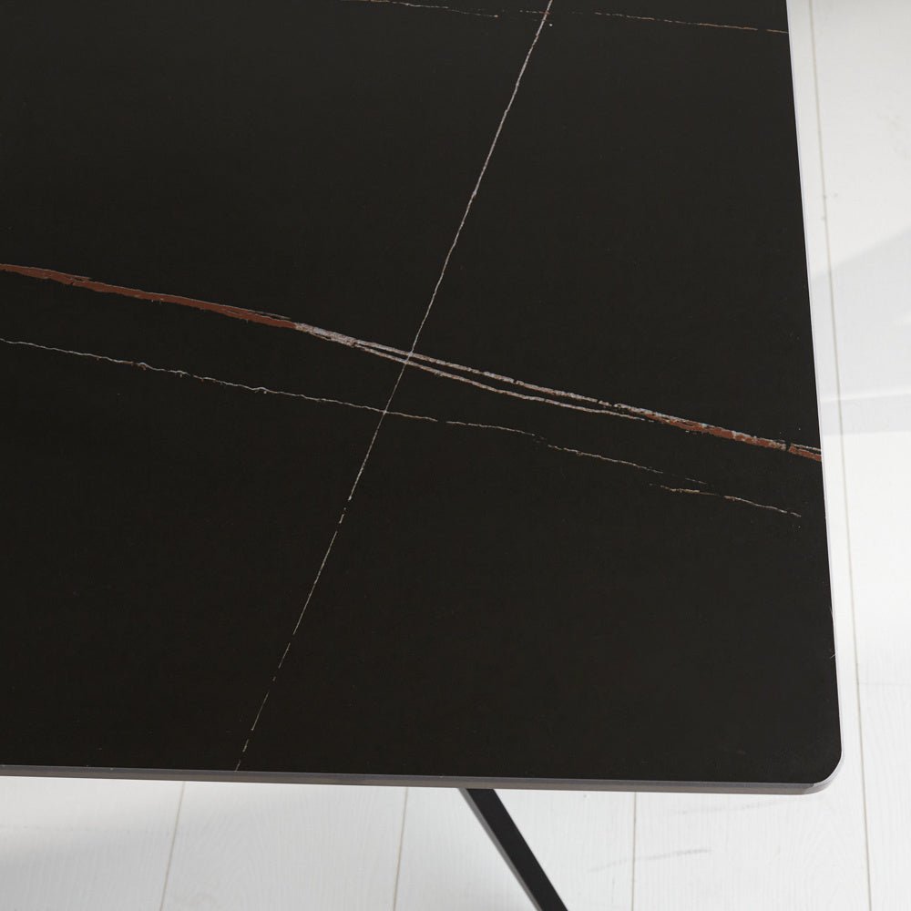 Eettafel Grace Black Dimehouse Zwart LxBxH 215x105x10 Sintered stone Sfeerfoto schuin vooraanzicht