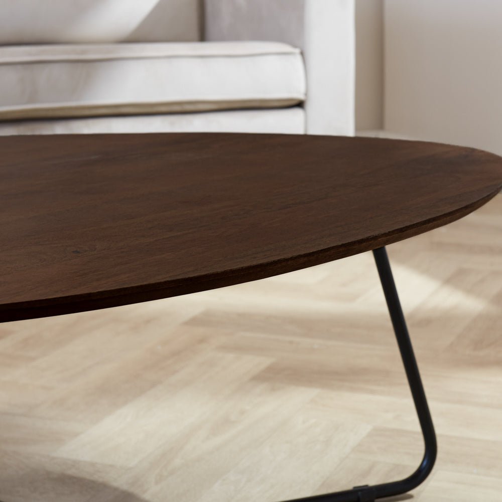 Salontafel Zoë Dark Walnut Dimehouse Bruin LxBxH 91x82x23 Mangohout Sfeerfoto detail