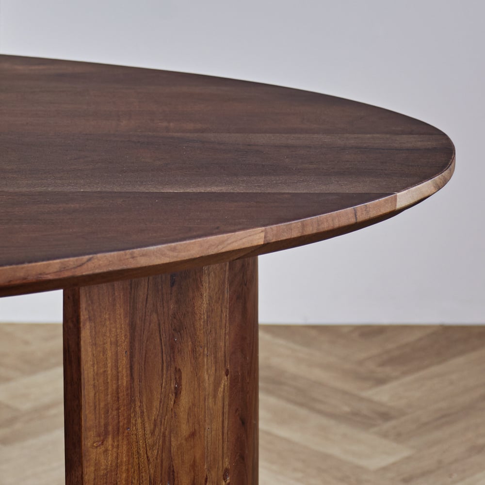 Eettafel Yves Walnut Finish Dimehouse Bruin LxBxH 225x115x9 Acaciahout Sfeerfoto detail