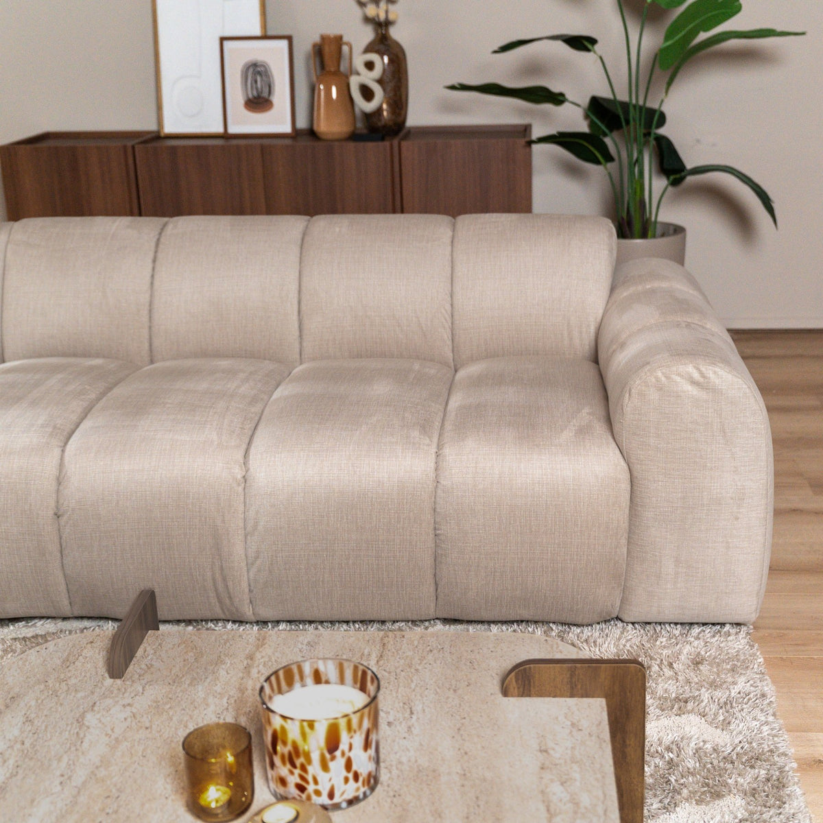 Canapés-Canapé d'angle lounge tissu texturé velours beige - rayures - gauche - Brix-Dimehouse